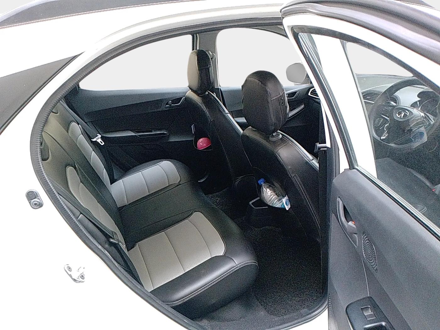 2023 Tata TIAGO NRG XZ MT, Petrol, Manual, 21,114 km, interior