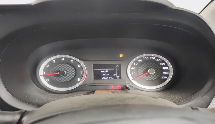 2022 Hyundai GRAND I10 NIOS MAGNA CORPORATE EDITION 1.2 KAPPA VTVT, Petrol, Manual, 26,214 km, interior