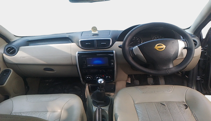 2014 Nissan Terrano XV D THP 110 PS, Diesel, Manual, 1,57,491 km, interior