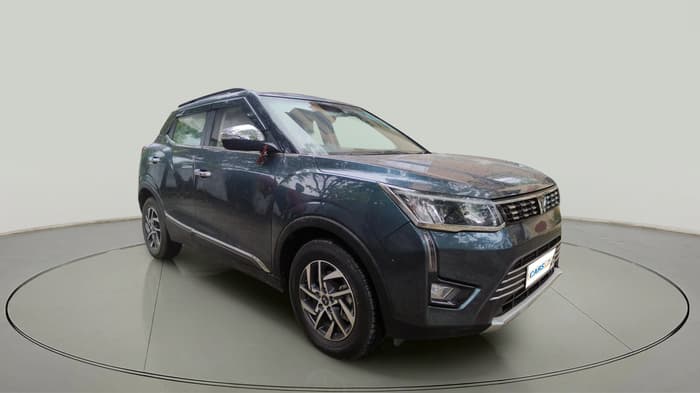 2022 Mahindra XUV300 W8 (O) 1.2 PETROL AMT, Petrol, Automatic, 45,585 km, exterior