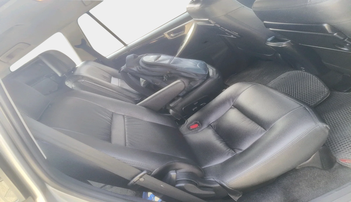 2019 Toyota Innova Crysta 2.4 VX 7 STR, Diesel, Manual, 1,01,416 km, interior