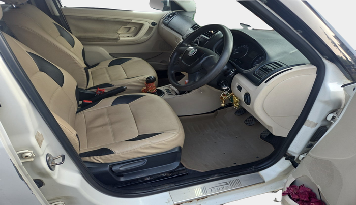 2011 Skoda Fabia AMBIENTE 1.2 TDI, Diesel, Manual, 1,35,072 km, interior