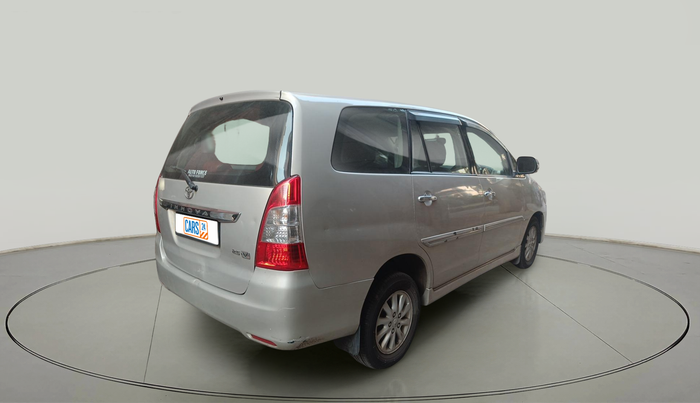 2013 Toyota Innova 2.5 VX 7 STR, Diesel, Manual, 1,51,752 km, exterior