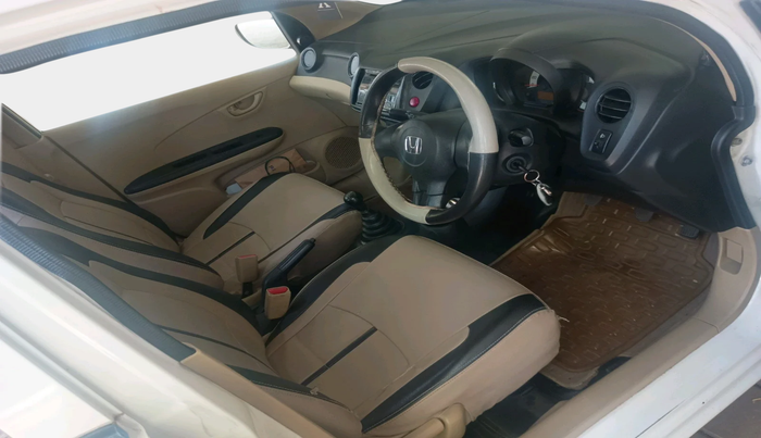 2014 Honda Brio E MT, Petrol, Manual, 42,560 km, interior