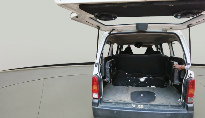 2020 Maruti Eeco 7 STR, Petrol, Manual, 67,533 km, exterior