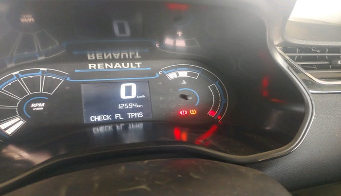 2023 Renault TRIBER RXT, Petrol, Manual, 12,594 km, interior
