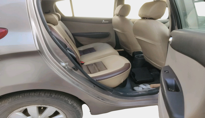 2013 Hyundai i20 SPORTZ 1.2, Petrol, Manual, 1,03,596 km, interior