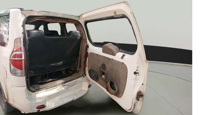 2013 Mahindra Xylo D4, Diesel, Manual, 2,82,461 km, exterior