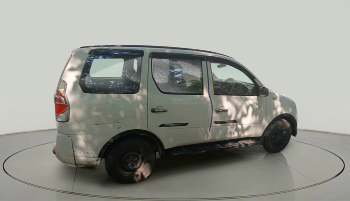 2013 Mahindra Xylo D4, Diesel, Manual, 2,82,461 km, exterior