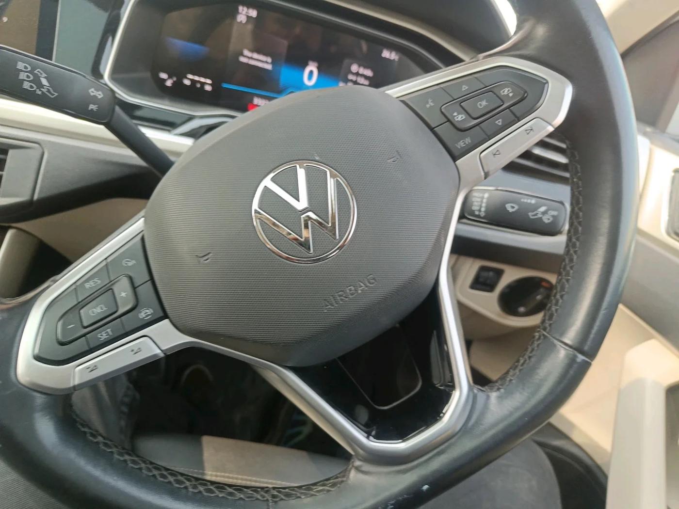 2023 Volkswagen VIRTUS Topline 1.0 TSI MT (Electric Seats), Petrol, Manual, 33,221 km, interior