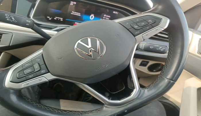 2023 Volkswagen VIRTUS Topline 1.0 TSI MT (Electric Seats), Petrol, Manual, 33,221 km, interior