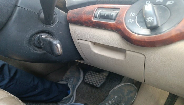 2011 Skoda Laura ELEGANCE 1.9 TDI AT, Diesel, Automatic, 92,361 km, interior