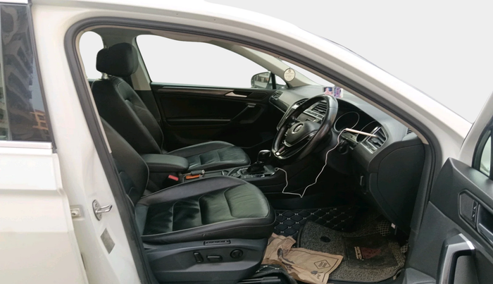2019 Volkswagen TIGUAN HIGHLINE TDI AT, Diesel, Automatic, 1,20,347 km, interior