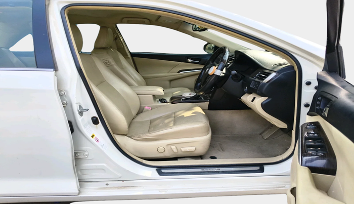 2018 Toyota Camry HYBRID, Hybrid, Automatic, 74,333 km, interior