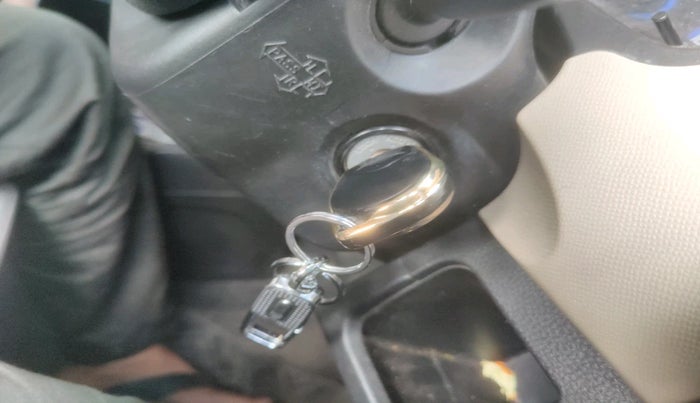 2017 Maruti Wagon R 1.0 VXI, Petrol, Manual, 65,300 km, interior