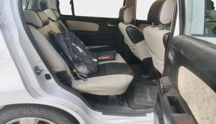 2017 Maruti Wagon R 1.0 VXI, Petrol, Manual, 65,300 km, interior