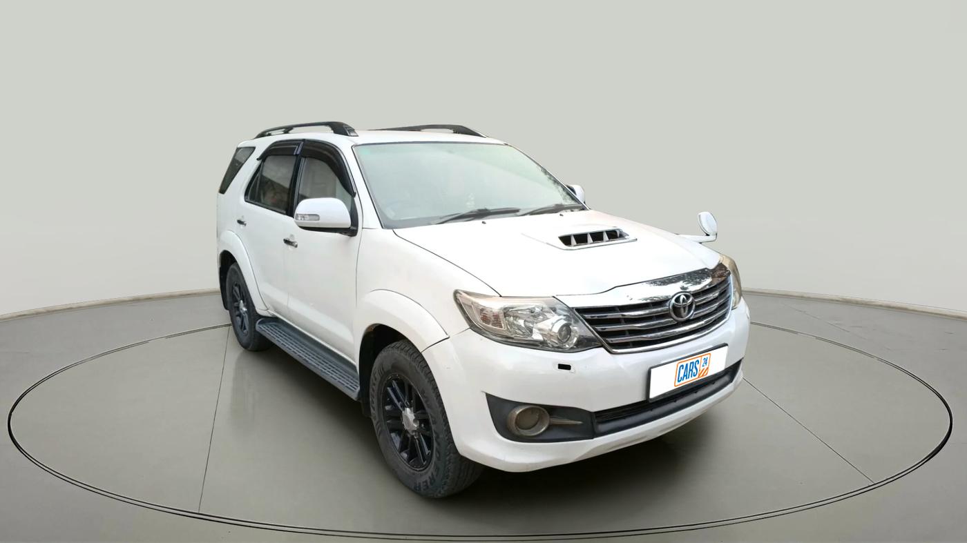 2012 Toyota Fortuner 3.0 4X4 MT, Diesel, Manual, 2,27,290 km, exterior