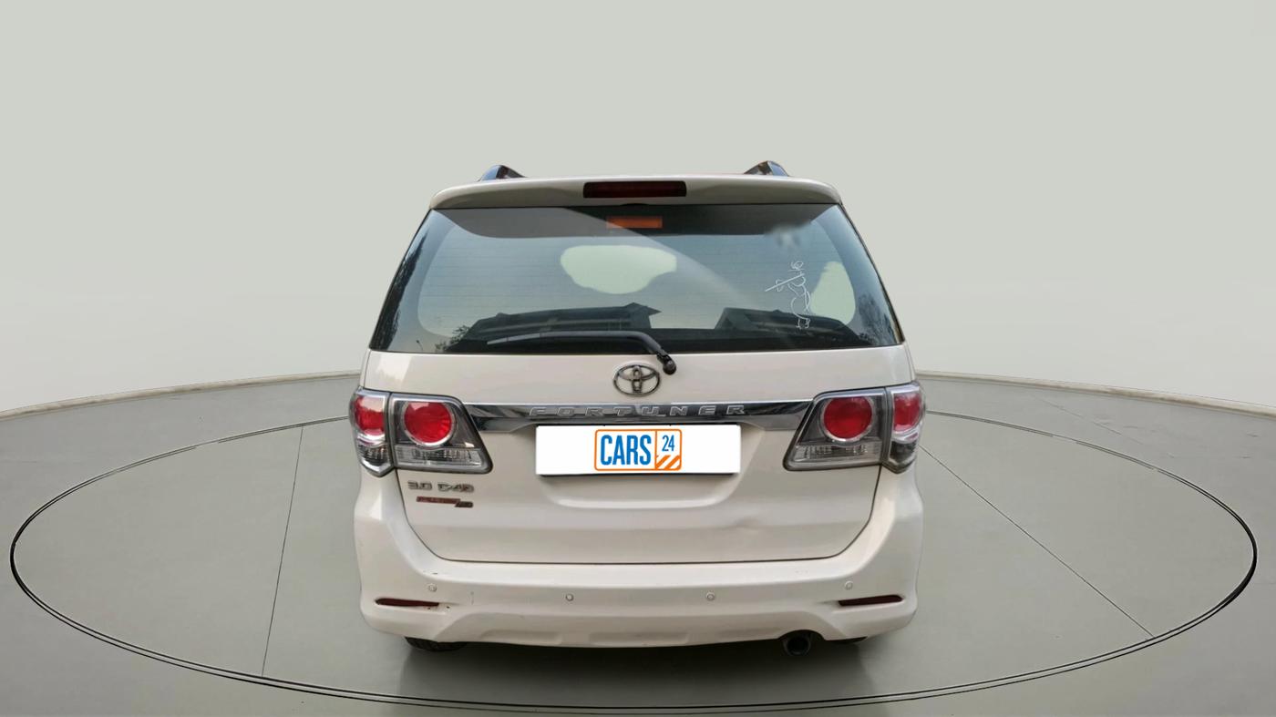 2012 Toyota Fortuner 3.0 4X4 MT, Diesel, Manual, 2,27,290 km, exterior