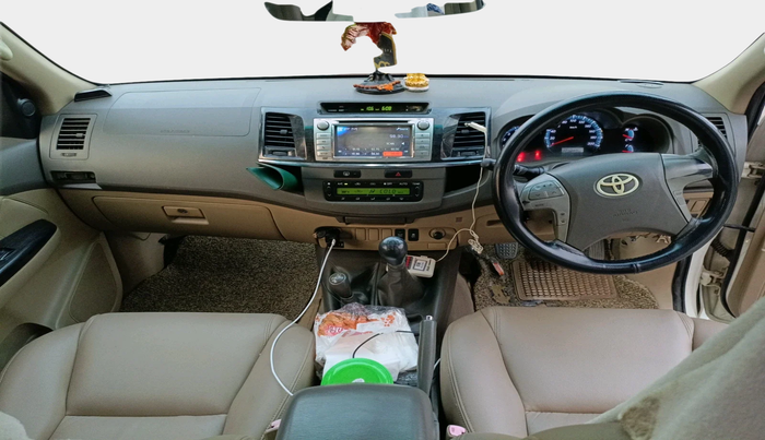 2012 Toyota Fortuner 3.0 4X4 MT, Diesel, Manual, 2,27,290 km, interior