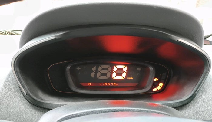 2017 Renault Kwid RXT 1.0 AMT (O), Petrol, Automatic, 1,19,573 km, interior