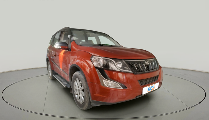 2016 Mahindra XUV500 W10 AT, Diesel, Automatic, 84,561 km, exterior