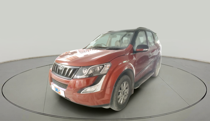 2016 Mahindra XUV500 W10 AT, Diesel, Automatic, 84,561 km, exterior