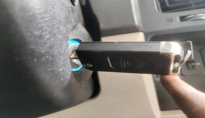 2016 Mahindra XUV500 W10 AT, Diesel, Automatic, 84,561 km, interior