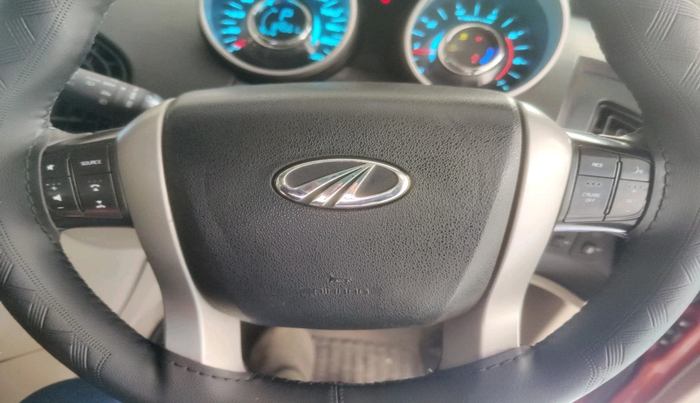 2016 Mahindra XUV500 W10 AT, Diesel, Automatic, 84,561 km, interior