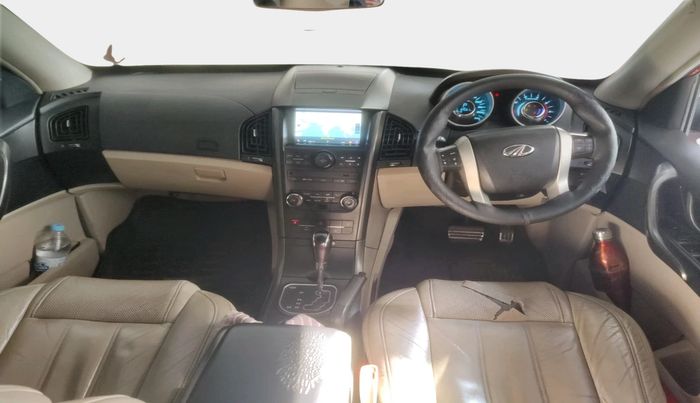2016 Mahindra XUV500 W10 AT, Diesel, Automatic, 84,561 km, interior