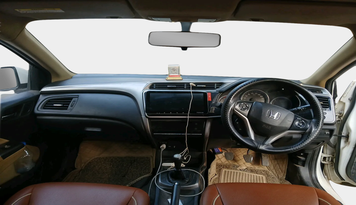 2015 Honda City 1.5L I-DTEC V, Diesel, Manual, 1,10,327 km, interior