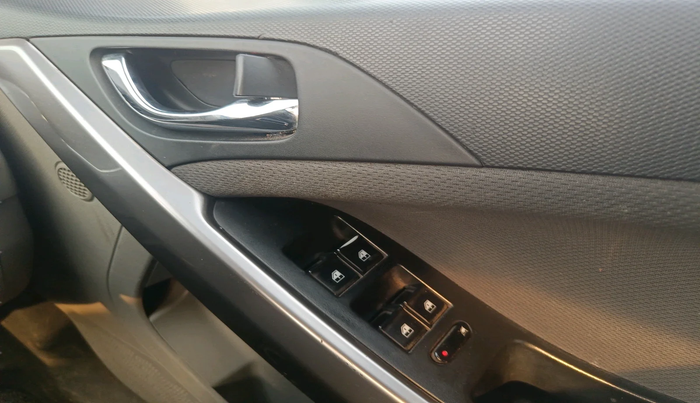 2017 Tata NEXON XZ PLUS DIESEL, Diesel, Manual, 1,28,966 km, interior