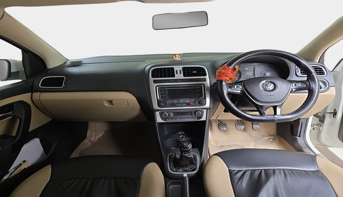 2014 Volkswagen Polo HIGHLINE1.5L, Diesel, Manual, 56,215 km, interior