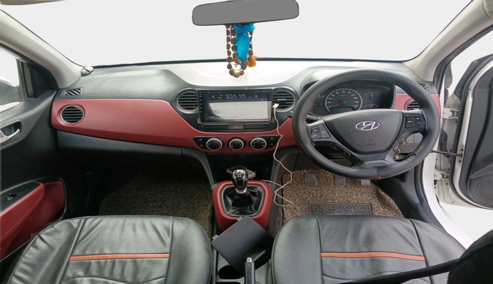 2016 Hyundai Grand i10 SPORTZ 1.1 CRDI, Diesel, Manual, 82,661 km, interior