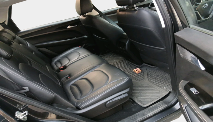 2019 MG HECTOR SHARP 2.0 DIESEL, Diesel, Manual, 1,08,751 km, interior