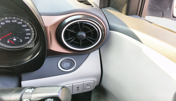 2023 Hyundai AURA SX 1.2 CNG, Petrol, Manual, 19,624 km, interior