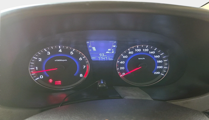 2014 Hyundai Verna FLUIDIC 1.6 VTVT SX, Petrol, Manual, 77,471 km, interior