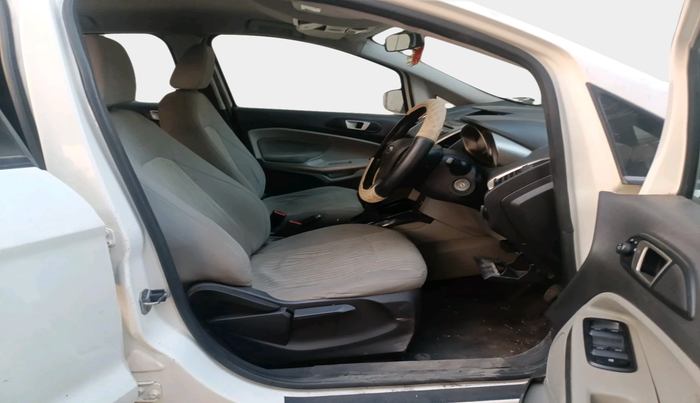 2015 Ford Ecosport TITANIUM 1.5L PETROL, Petrol, Manual, 1,22,567 km, interior