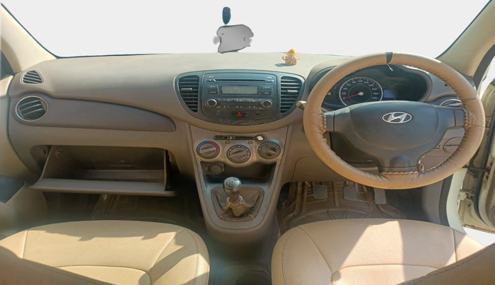 2010 Hyundai i10 MAGNA 1.1, Petrol, Manual, 1,82,685 km, interior