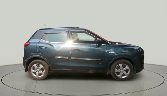 2023 Mahindra XUV300 W6 1.5 Diesel, Diesel, Manual, 37,287 km, exterior