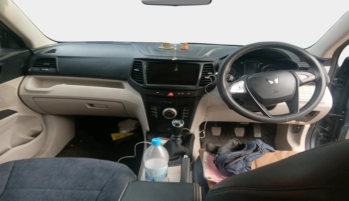 2023 Mahindra XUV300 W6 1.5 Diesel, Diesel, Manual, 37,287 km, interior