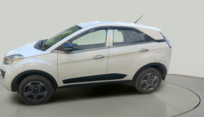 2018 Tata NEXON XM PETROL, Petrol, Manual, 66,196 km, exterior