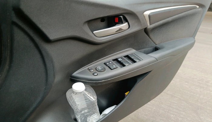 2017 Honda WR-V 1.5L I-DTEC VX MT, Diesel, Manual, 1,28,338 km, interior