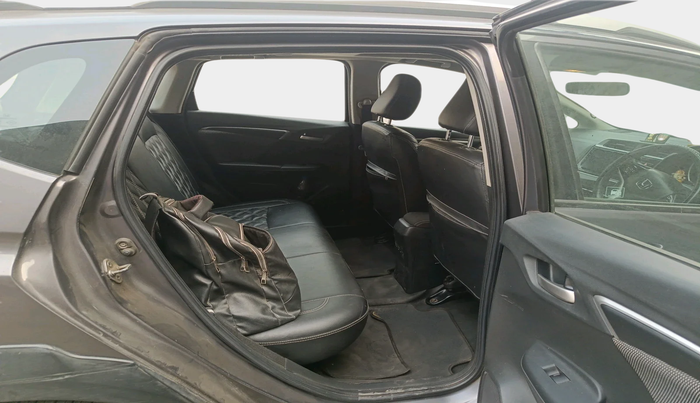 2017 Honda WR-V 1.5L I-DTEC VX MT, Diesel, Manual, 1,28,338 km, interior