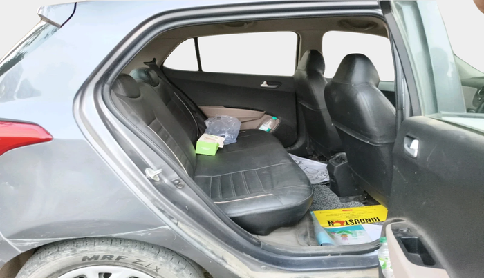 2017 Hyundai Grand i10 SPORTZ 1.2 KAPPA VTVT, Petrol, Manual, 1,07,487 km, interior