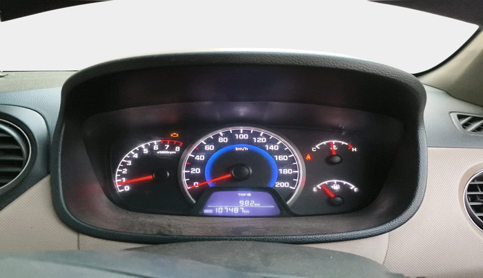 2017 Hyundai Grand i10 SPORTZ 1.2 KAPPA VTVT, Petrol, Manual, 1,07,487 km, interior