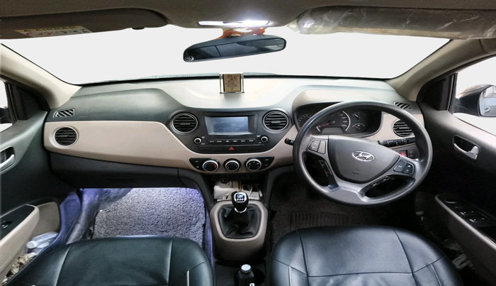 2017 Hyundai Grand i10 SPORTZ 1.2 KAPPA VTVT, Petrol, Manual, 1,07,487 km, interior