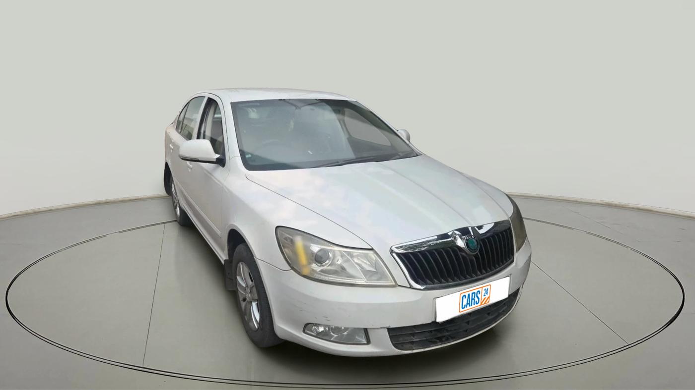 2011 Skoda Laura ELEGANCE 2.0 TDI CR AT, Diesel, Automatic, 2,26,661 km, exterior
