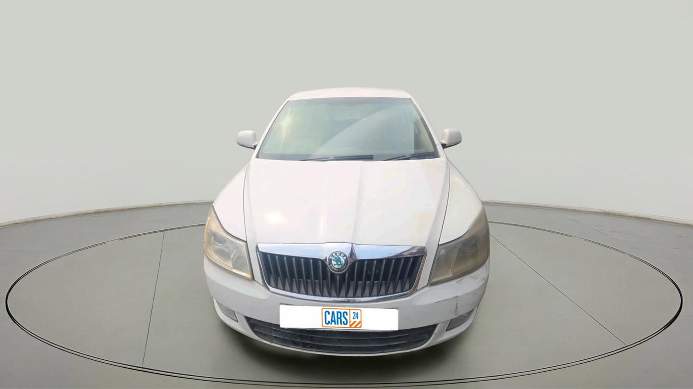 2011 Skoda Laura ELEGANCE 2.0 TDI CR AT, Diesel, Automatic, 2,26,661 km, exterior