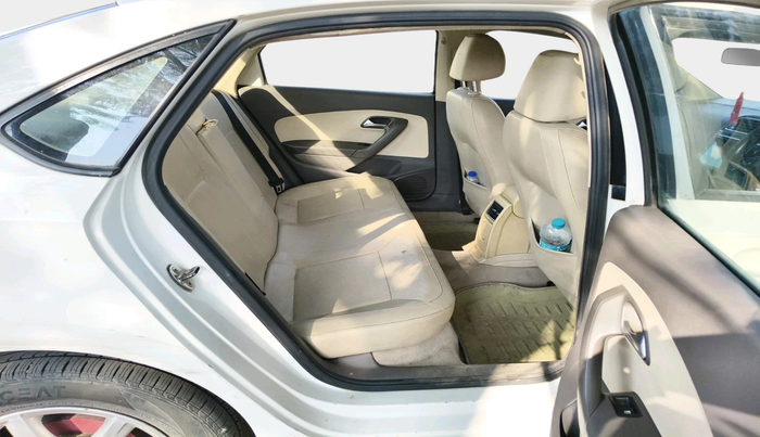 2012 Volkswagen Vento HIGHLINE DIESEL 1.6, Diesel, Manual, 1,00,339 km, interior