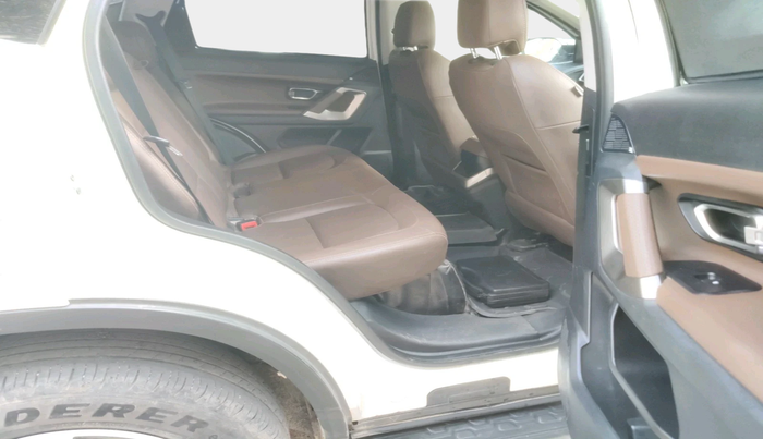 2022 Tata Harrier XZA PLUS 2.0L, Diesel, Automatic, 56,671 km, interior